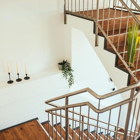 Апартаменты Fantastic Loft With Balcony Берлин Экстерьер фото